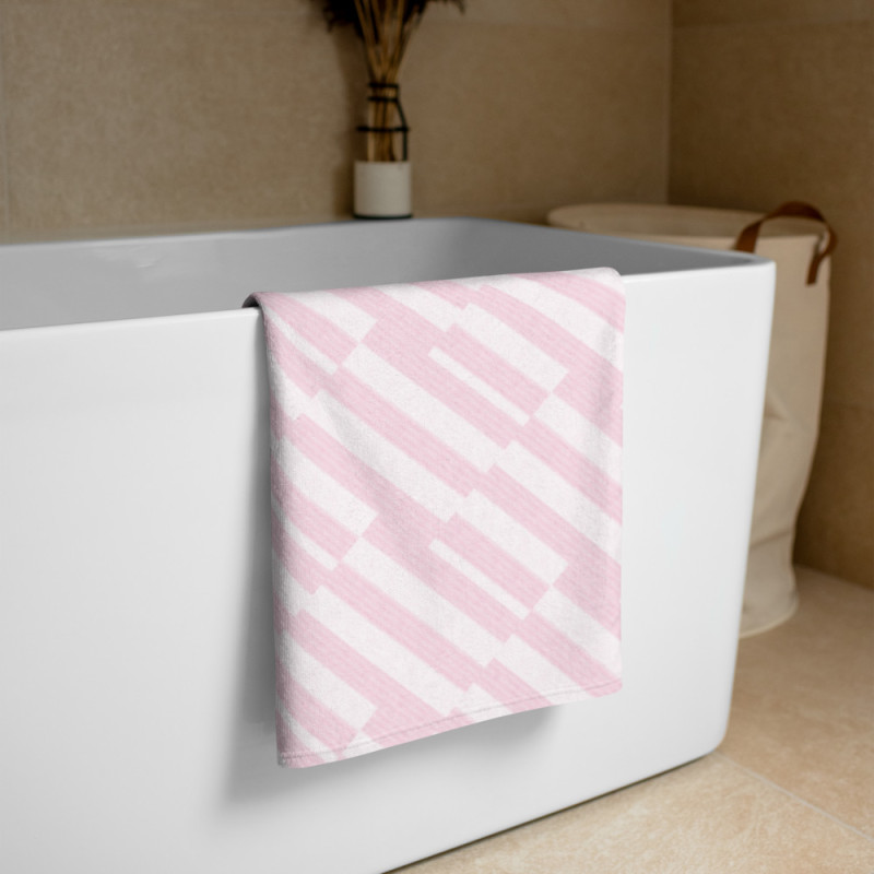 Pink Striped Beach Towel: Plush Cotton-Blend Bath Sheet