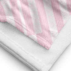 Pink Striped Beach Towel: Plush Cotton-Blend Bath Sheet